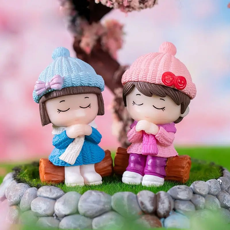 Kids with Bonfire Miniature (Blue & Pink)