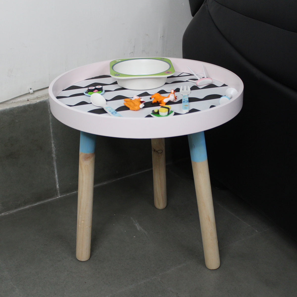 Kids Stool - Black & White
