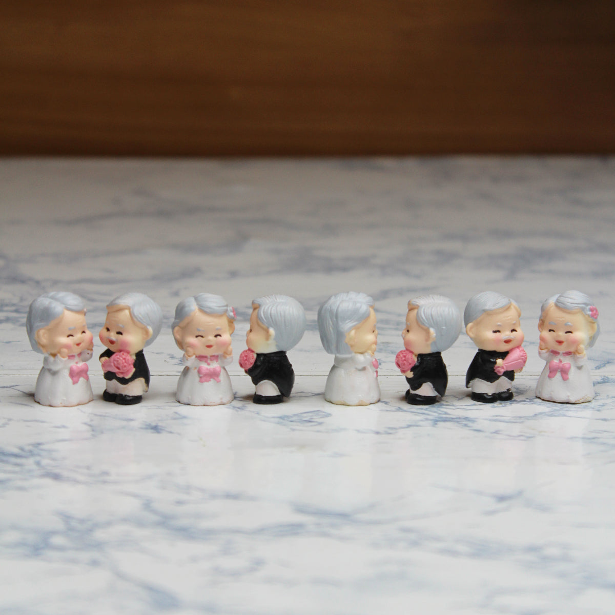 Old Couple Miniature (Pack of 4)