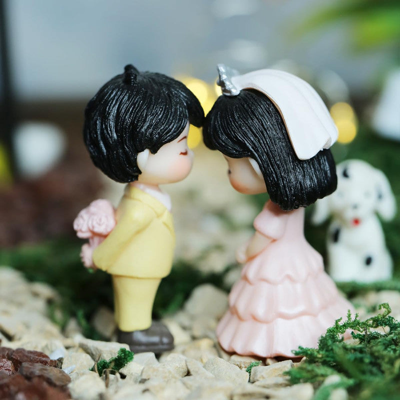 Forehead Kissing Couple Figurine