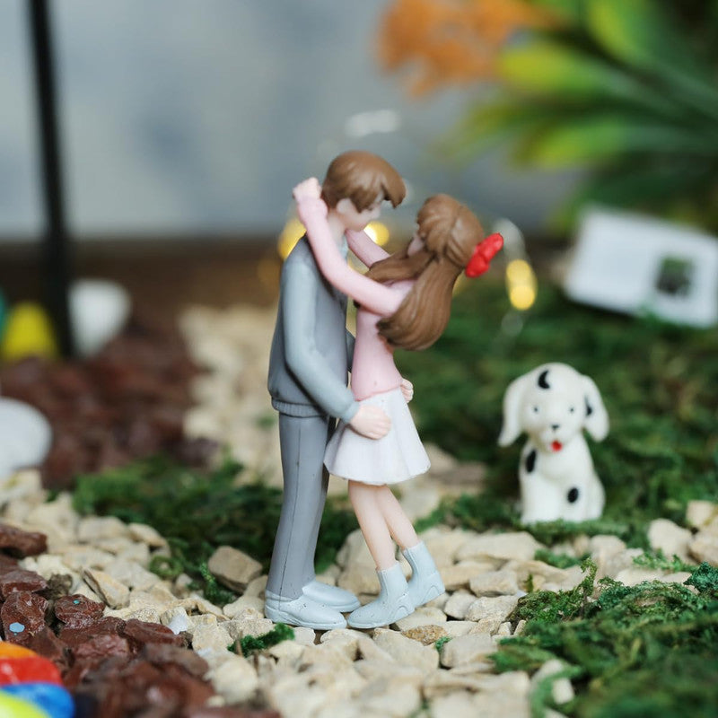 Loving Couple Miniature (Pink)