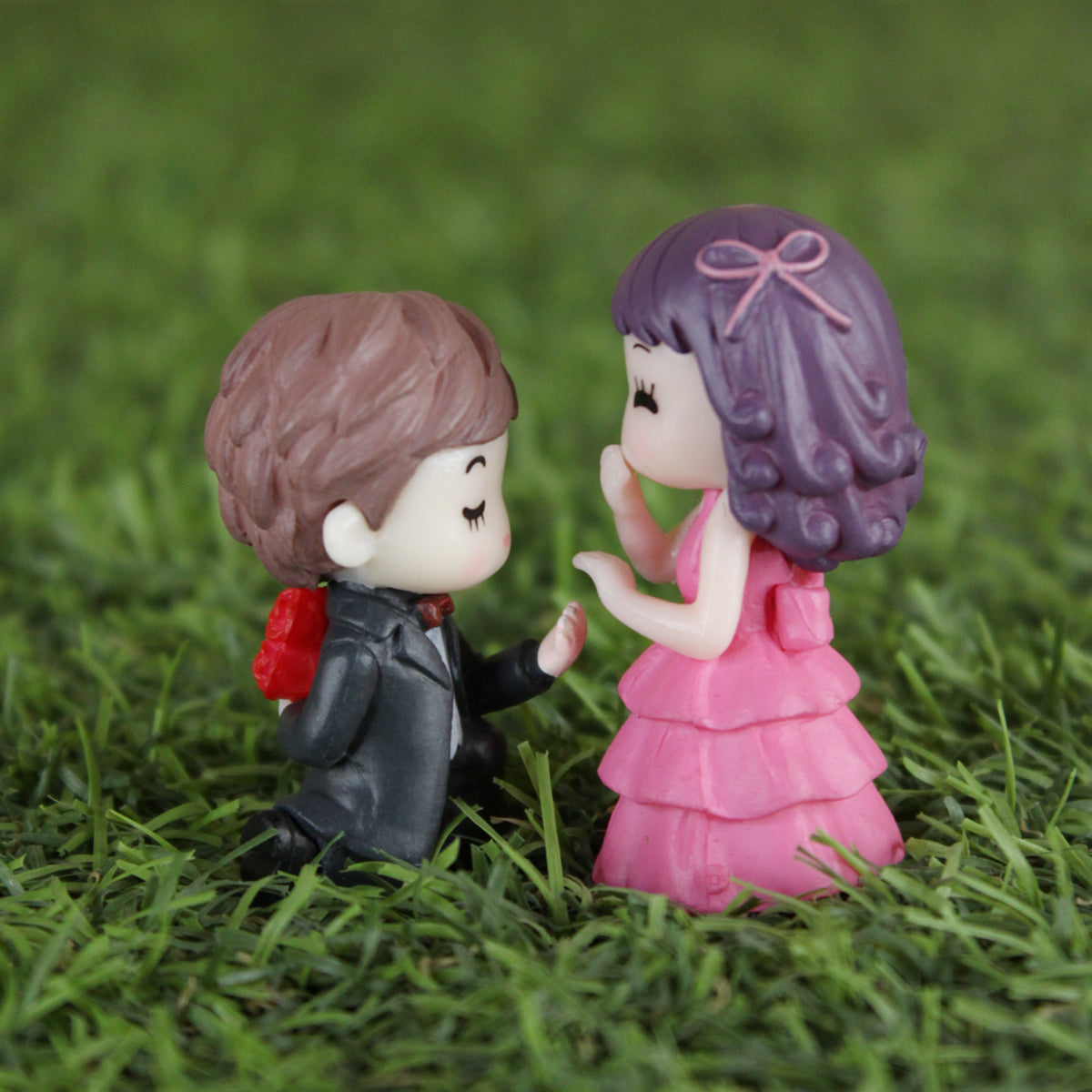 Small Proposing Couple Miniature