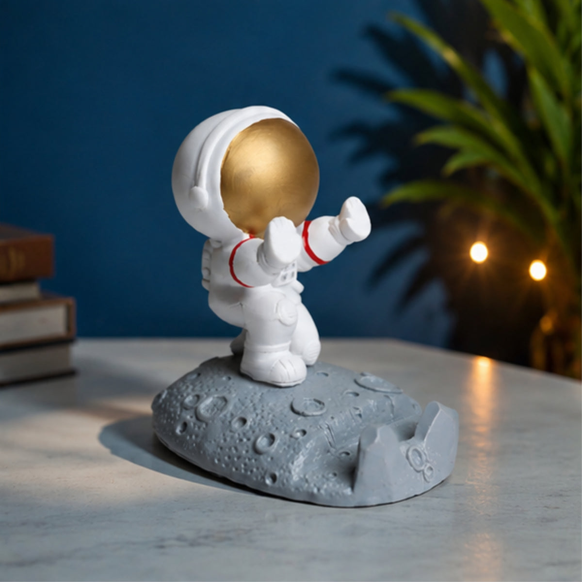 Astronaut Phone Stand - Golden