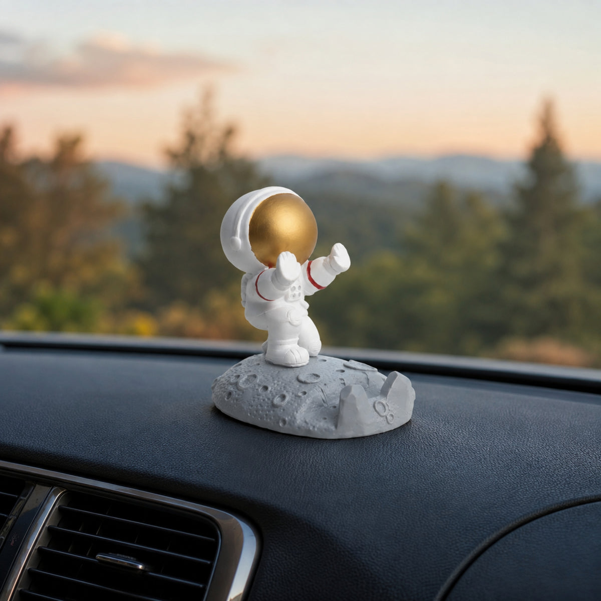 Astronaut Phone Stand - Golden