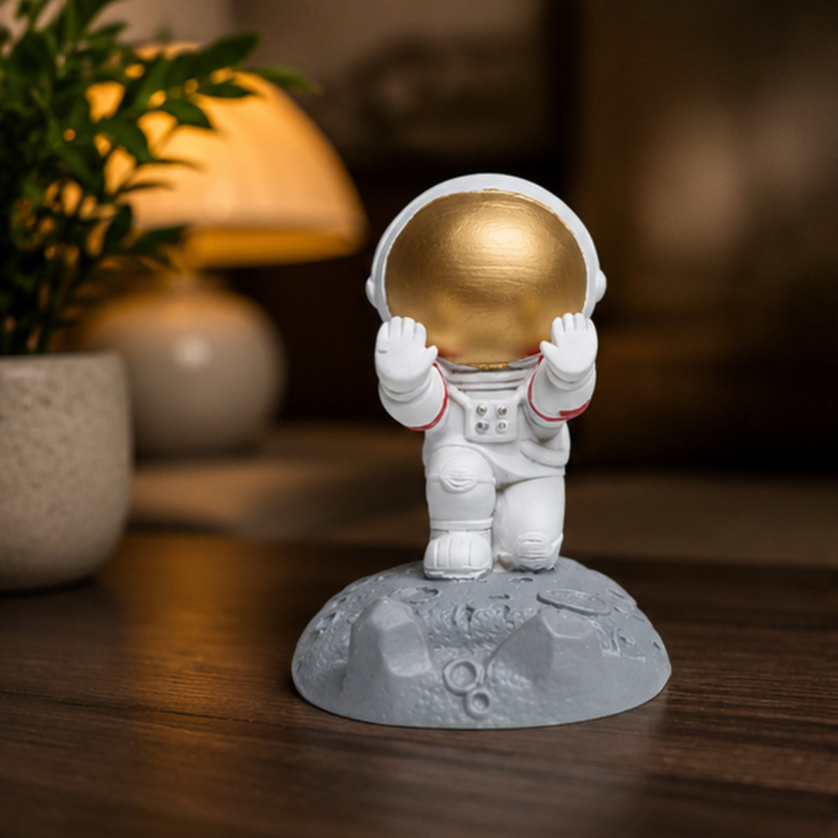 Astronaut Phone Stand - Golden