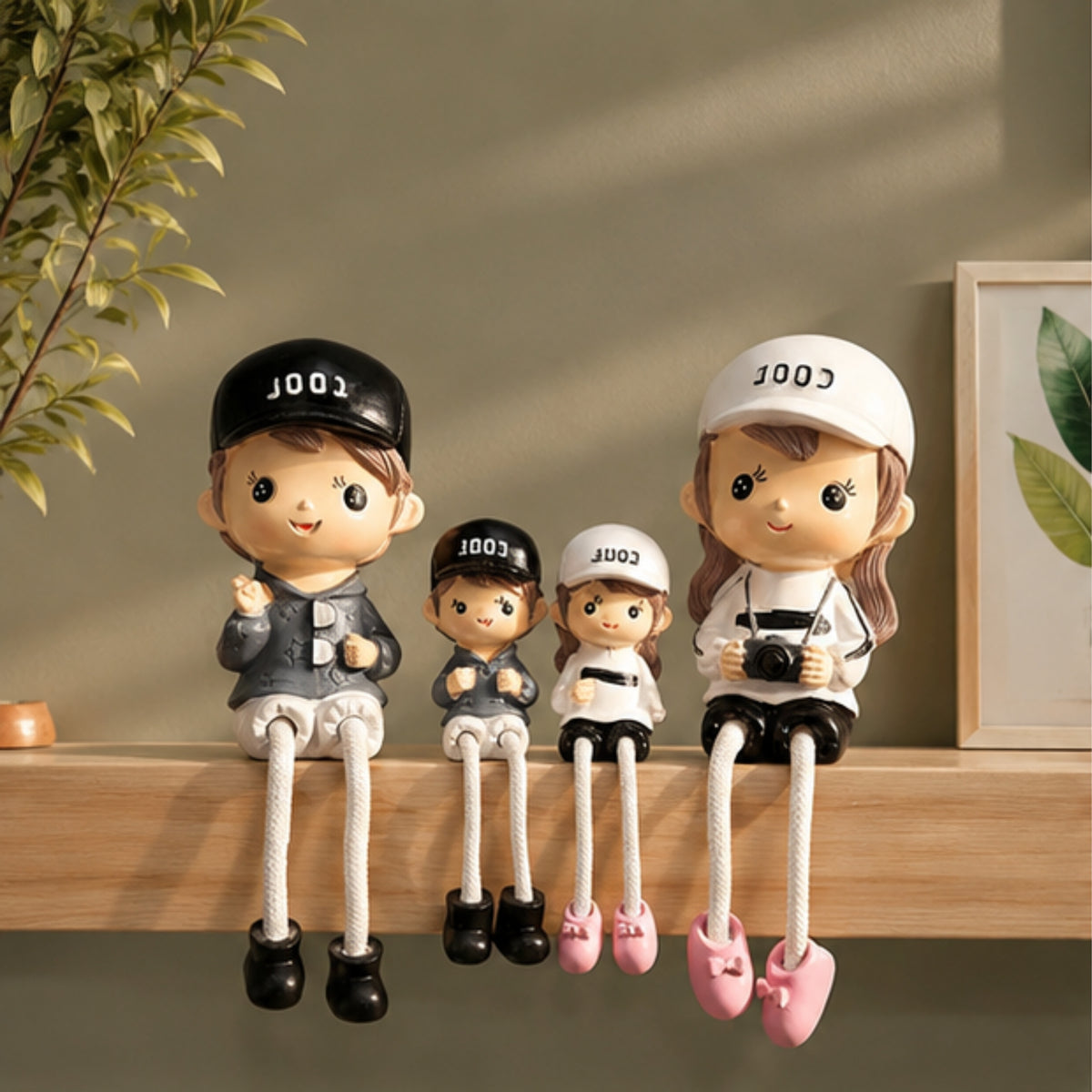 Family Shelf Hanging Dolls - Set of 4