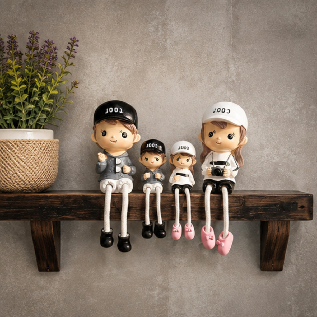 Family Shelf Hanging Dolls - Set of 4