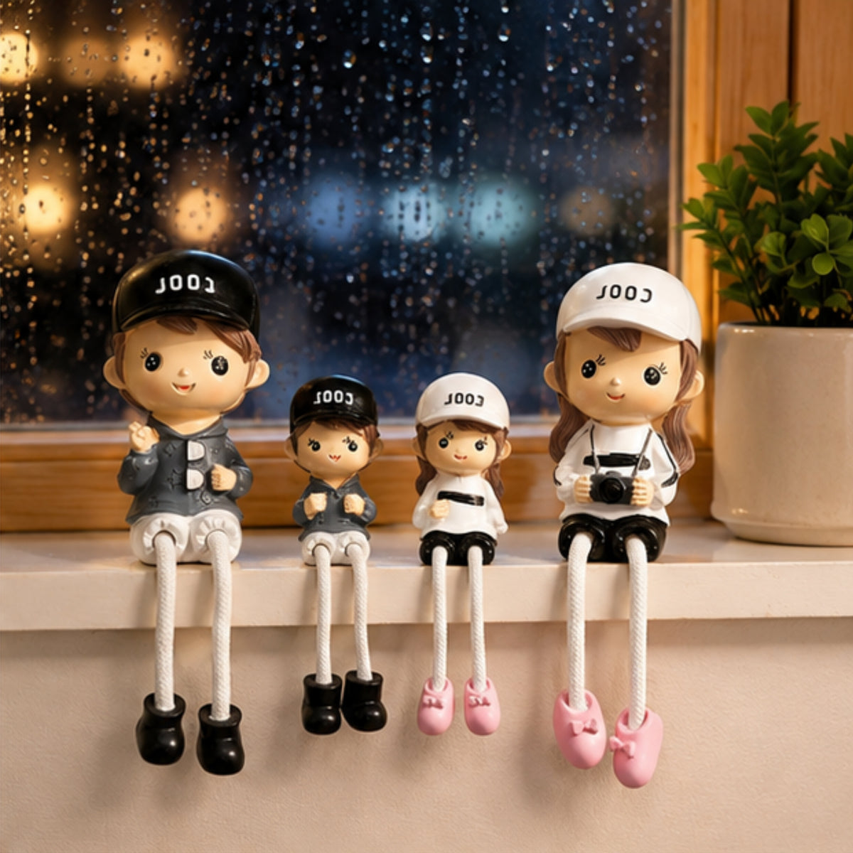 Family Shelf Hanging Dolls - Set of 4