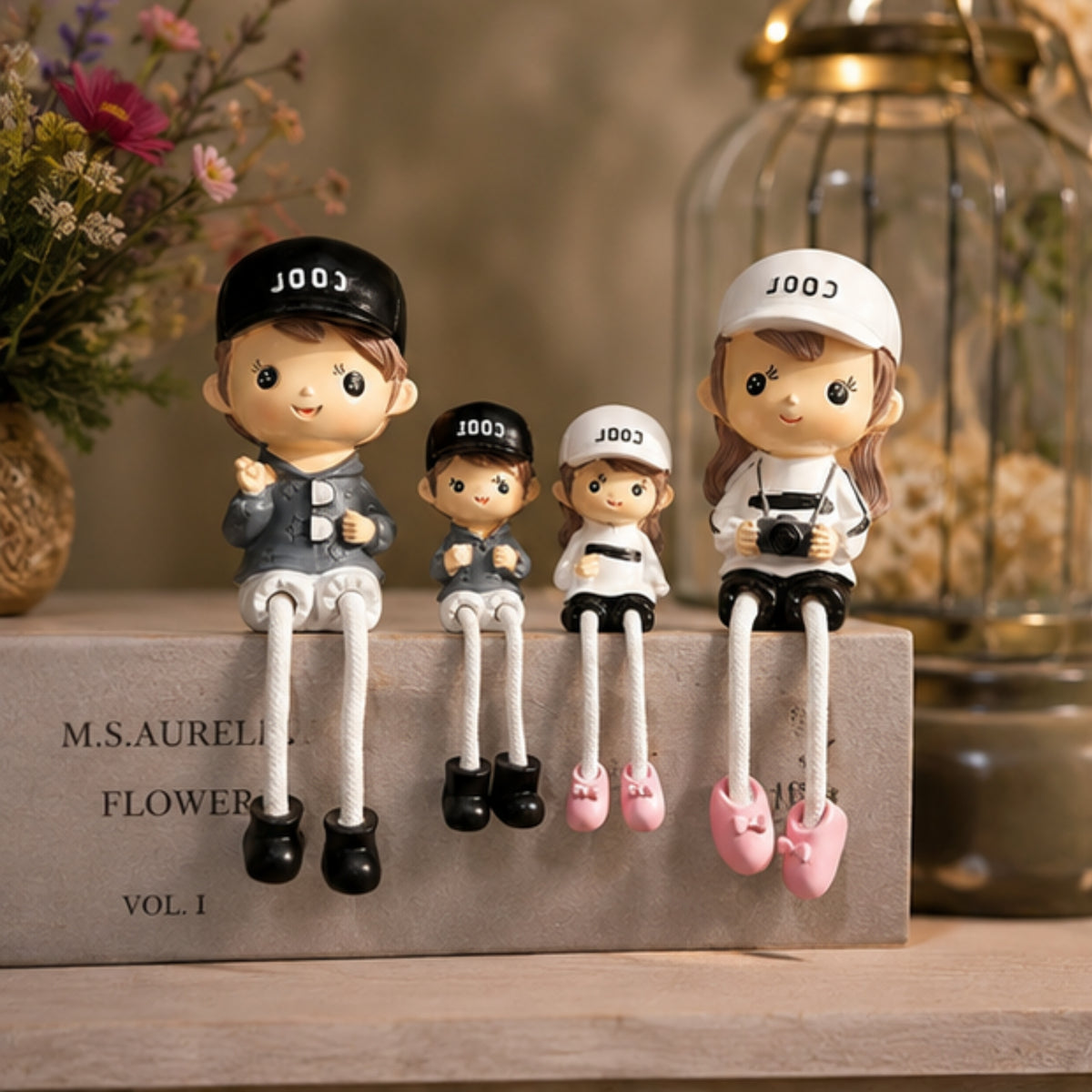 Family Shelf Hanging Dolls - Set of 4