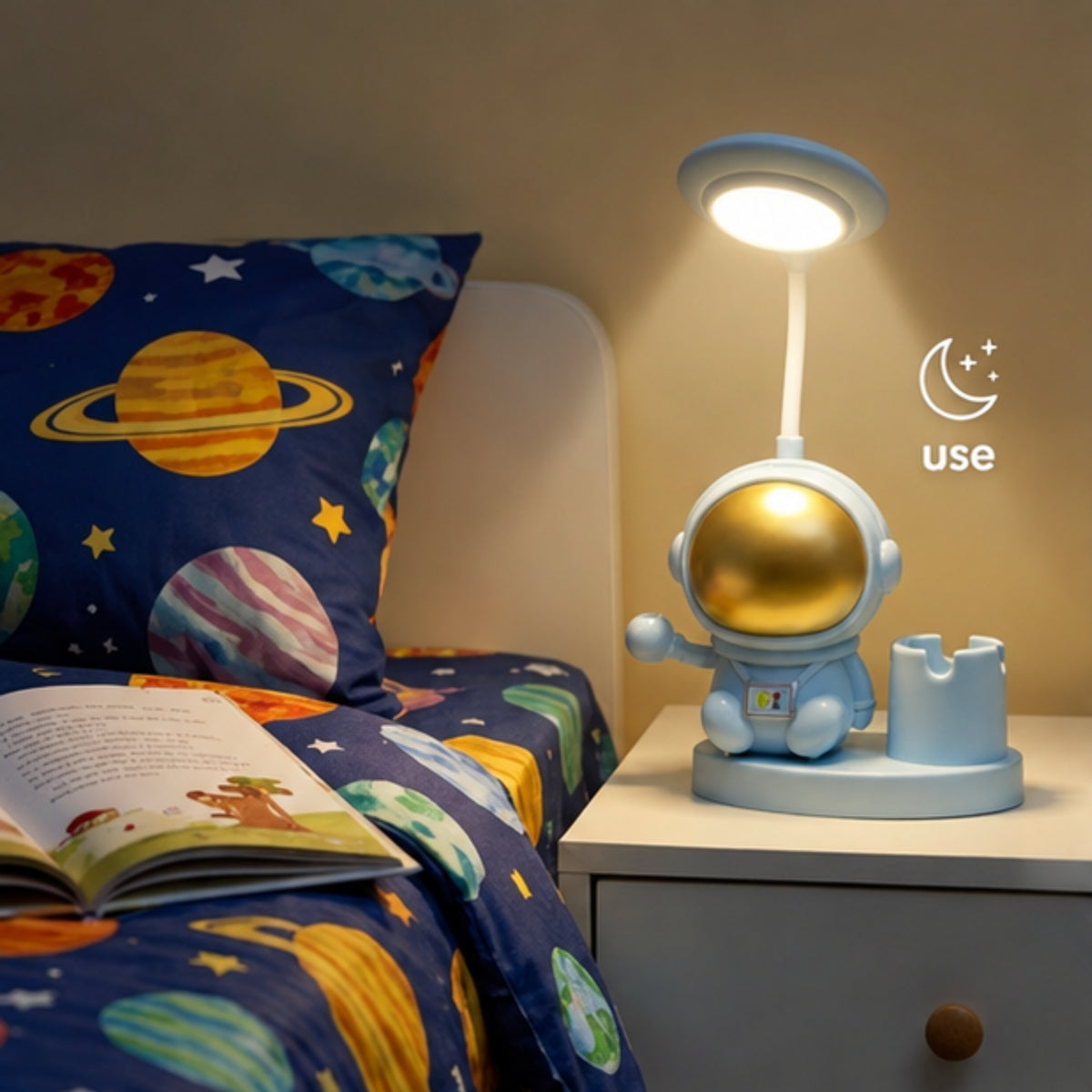Astronaut Desk Lamp