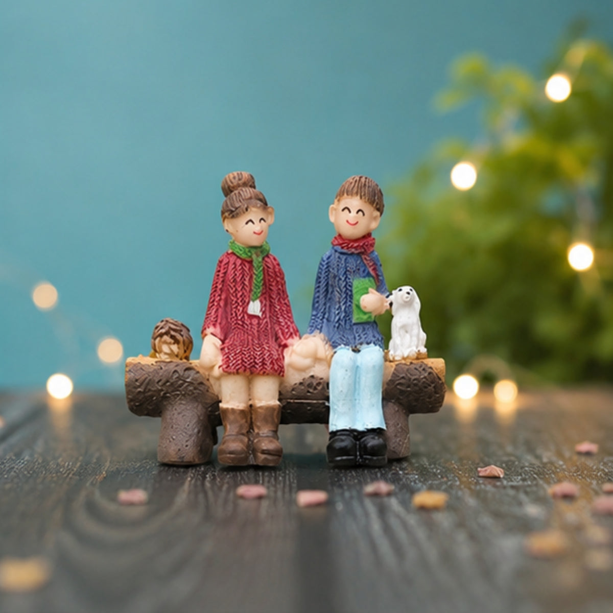Couple on Bench Miniature Set