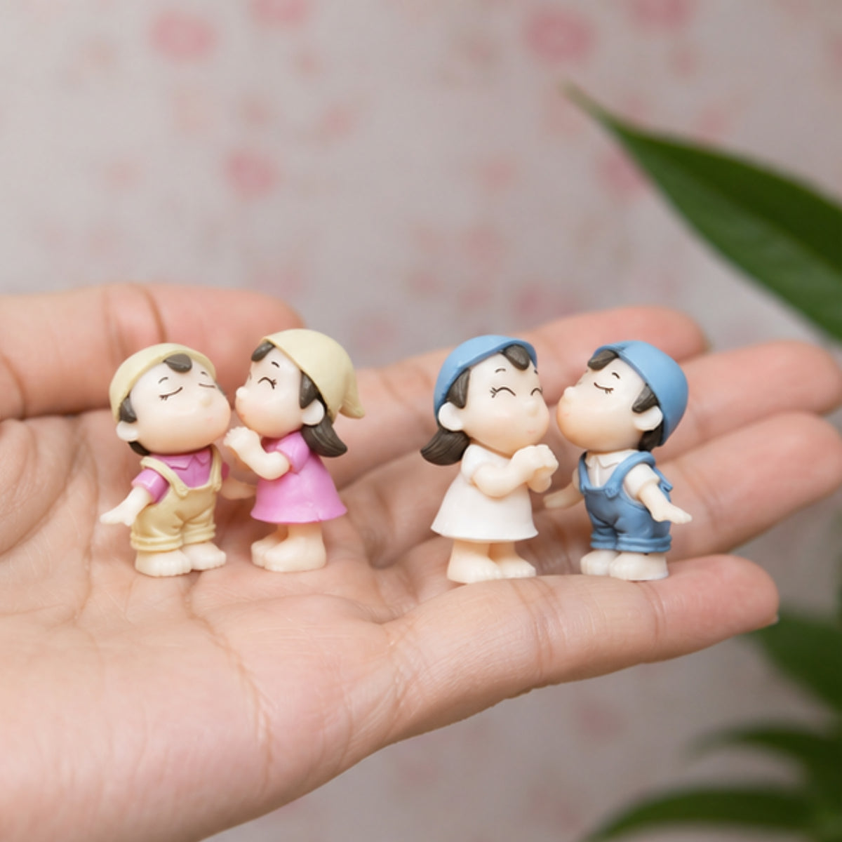 Set of 4 Small Couple Miniature