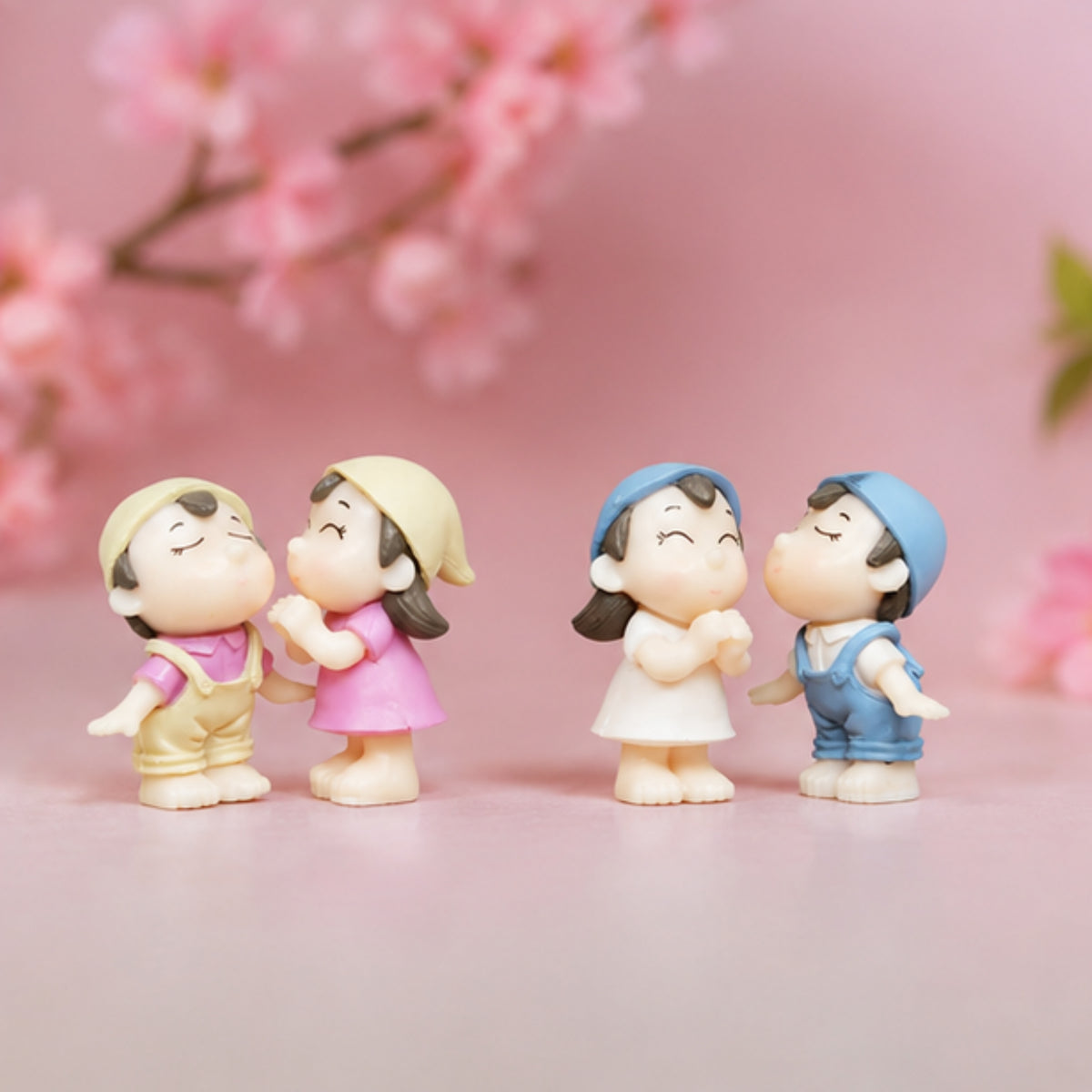 Set of 4 Small Couple Miniature