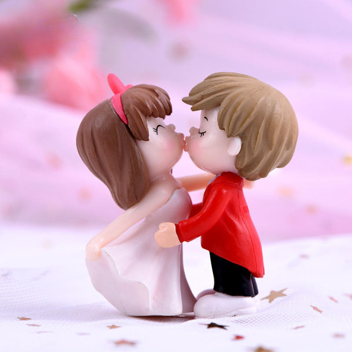 Kissing Couple Miniature - Style 2