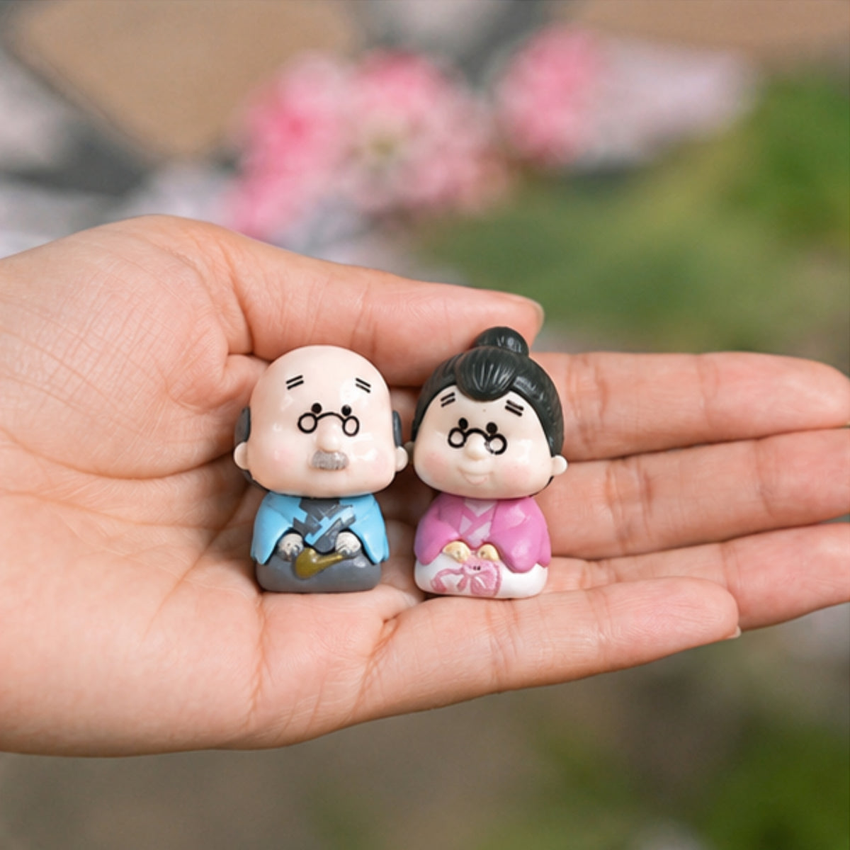 Sitting Grandparents Miniature Set