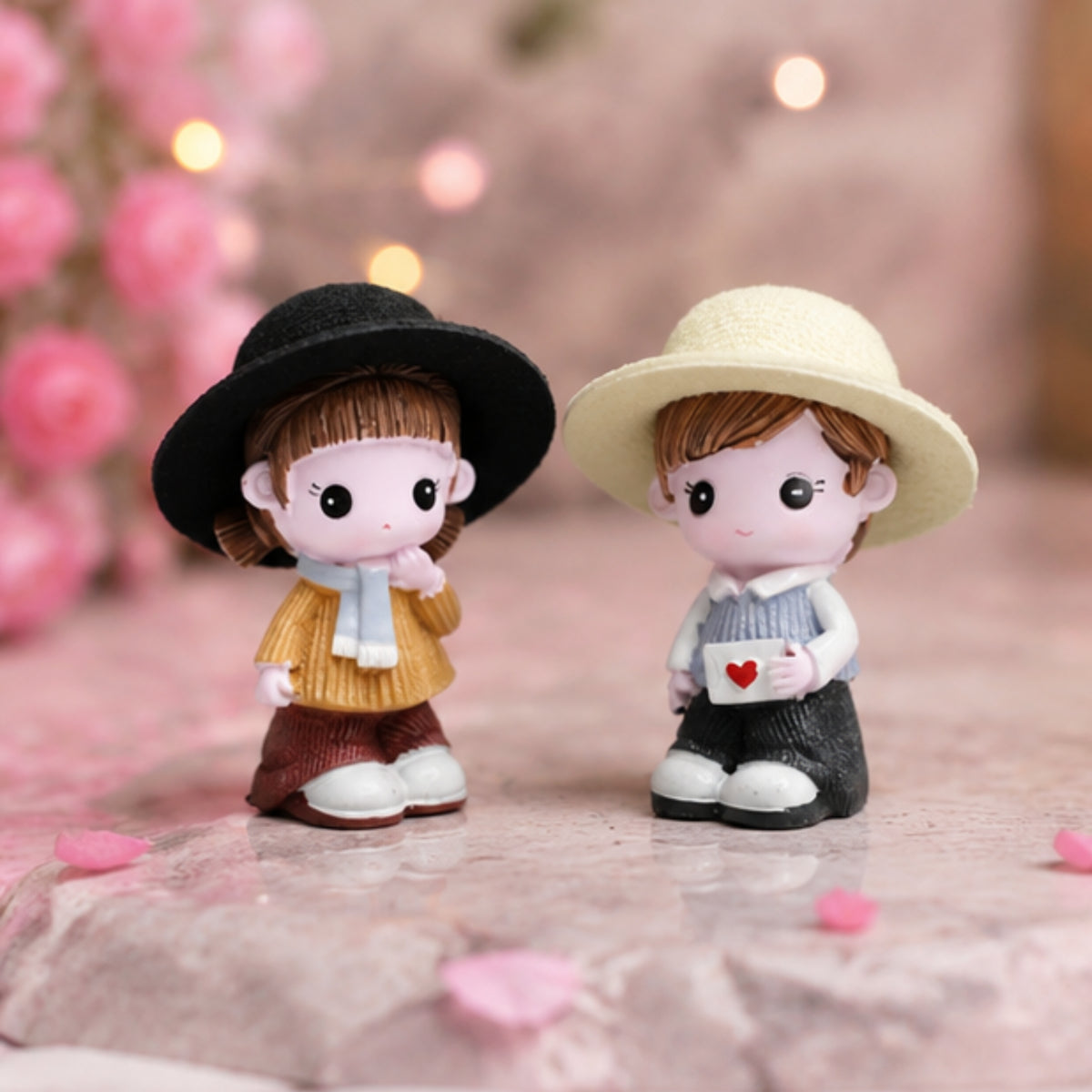 Love Couple with Hat Miniature