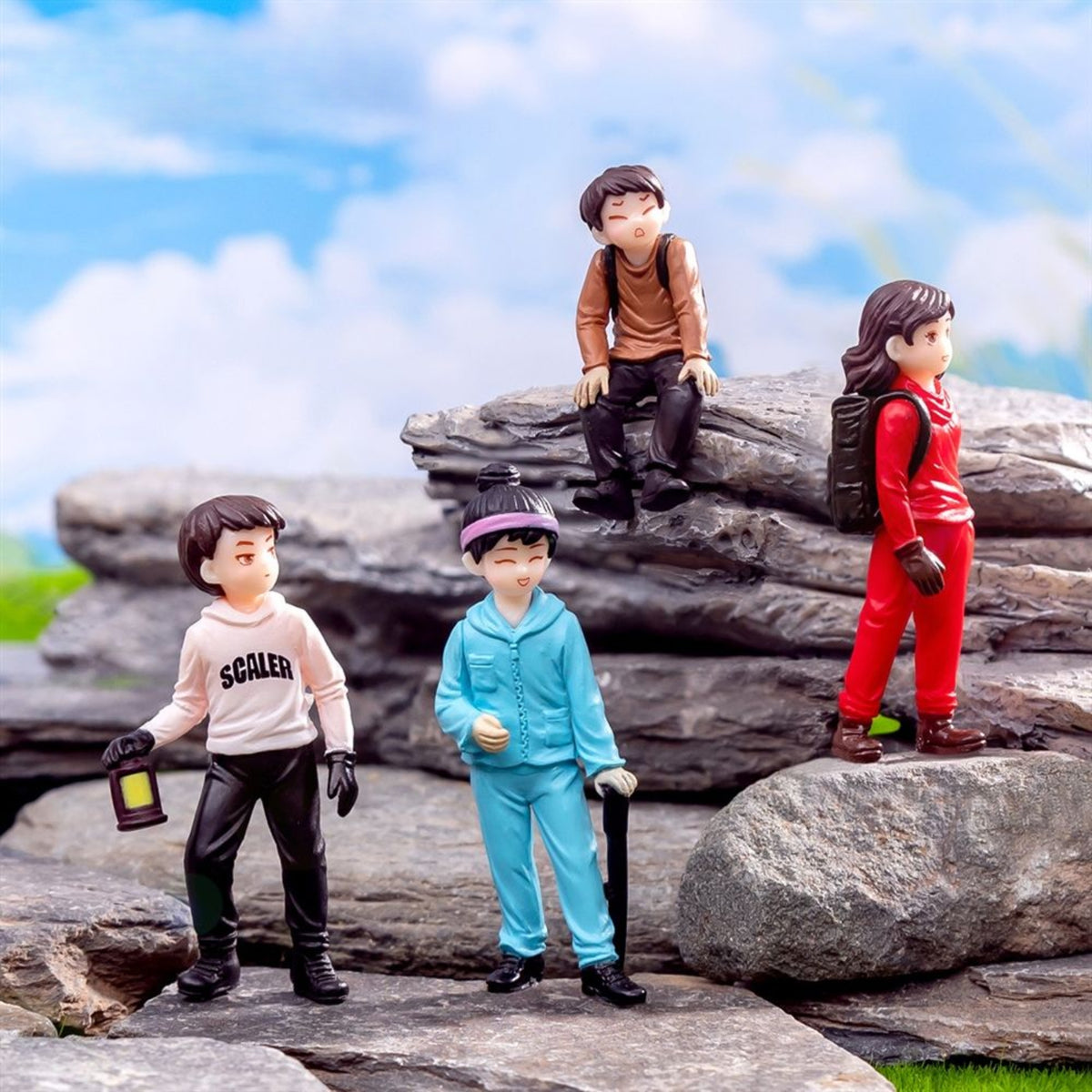 Smart Couple Miniature (Pack of 4)