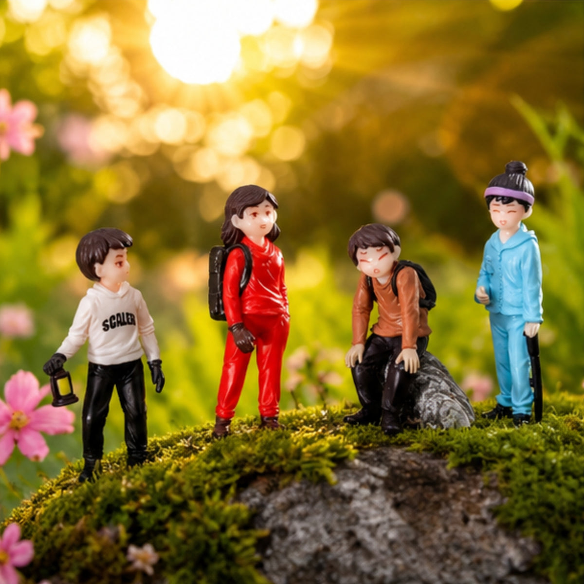 Smart Couple Miniature (Pack of 4)