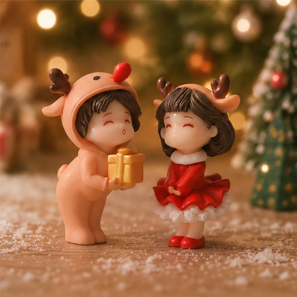 Christmas Couple Miniature Figures
