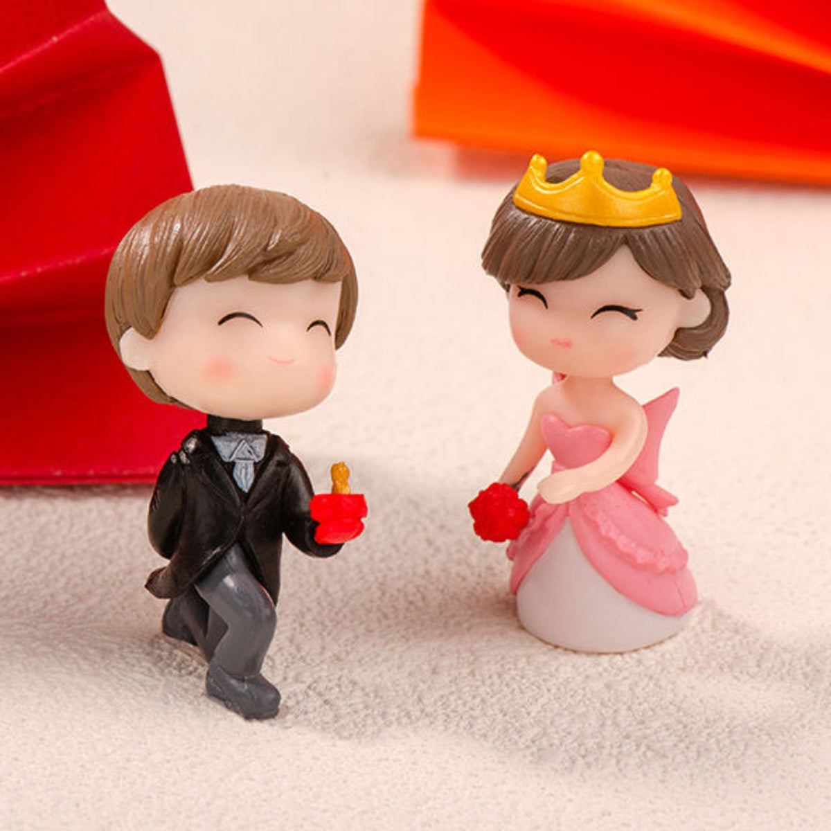 Proposing Couple Miniature Set