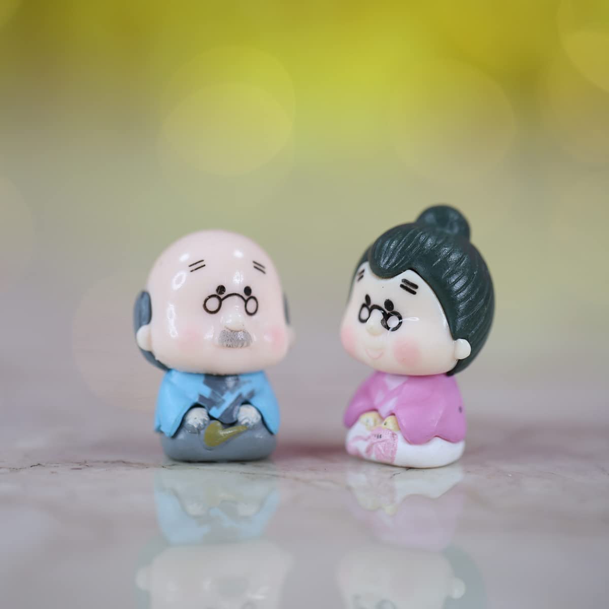 Sitting Grandparents Miniature Set